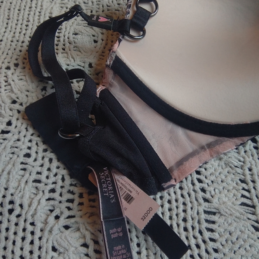 Victoria's Secret Very Sexy push up Bra NWT - Picture 5 of 6